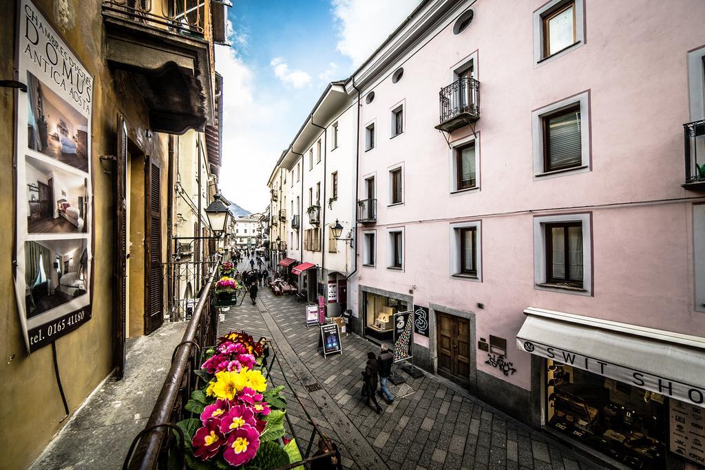 Domus Antica Aosta Hotel Buitenkant foto